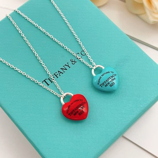 Tiffany & Co. Heart Pendant Necklace Simple Style