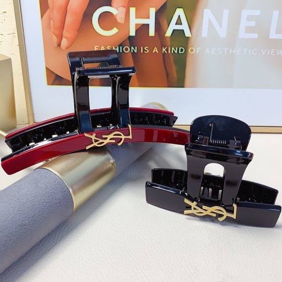 Yves Saint Laurent YSL Delicate Versatile Hair Claw Clip