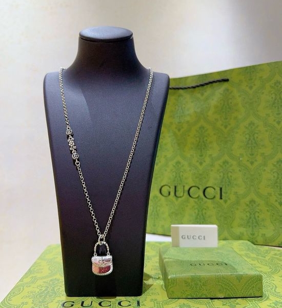 Gucci Classic Double G Design Gold Necklace