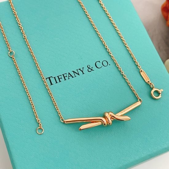Tiffany & Co. Smooth Bow Knot Rose Gold Necklace