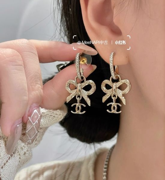Bottega Veneta BV Stylish Versatile Stud Earrings Daily Wear