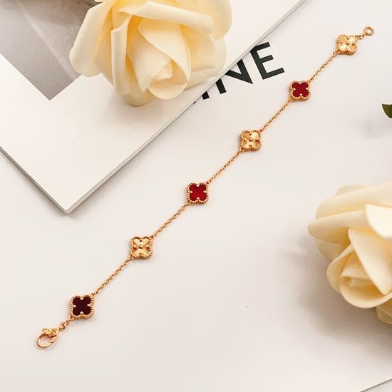 Van Cleef & Arpels VCA Red Clover Rose Gold Bracelet