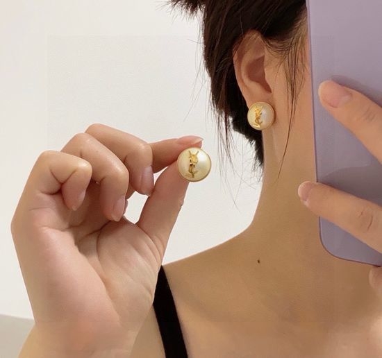 Yves Saint Laurent YSL Cream Pearl Earrings Elegant Modify Face Shape