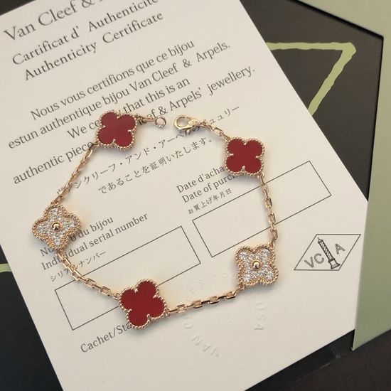 Van Cleef & Arpels VCA Four Leaf Clover Bracelet Classic Jewelry