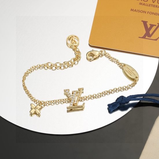 Louis Vuitton LV Letter Bracelet Polished Classic Versatile Trendy Jewelry