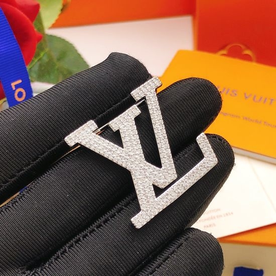 Louis Vuitton LV Silver Diamond Inlaid Brooch Brass Material
