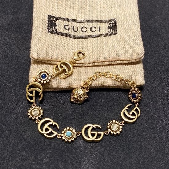 Gucci Delicate Double Letter Slim Bracelet