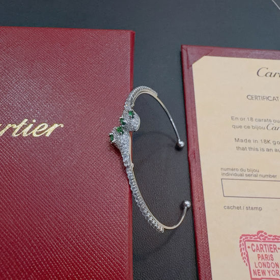 Cartier Delicate V-gold Bracelet Timeless Style