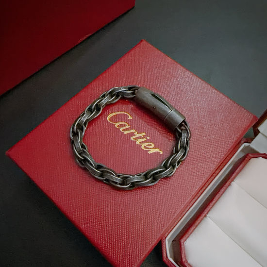 Cartier Elegant V-gold Bracelet Fine Craft