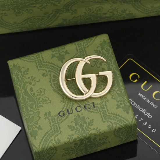 Gucci Vintage Style Fashion Brooch