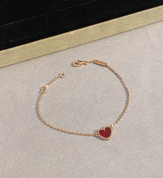 Van Cleef & Arpels VCA Red Agate Heart Bracelet For Daily Wear