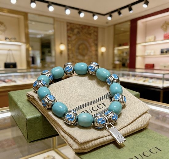 Gucci Retro Turquoise Beaded Bracelet Vintage Style