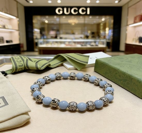 Gucci Blue Stone Beaded Bracelet Elegant Classic Jewelry