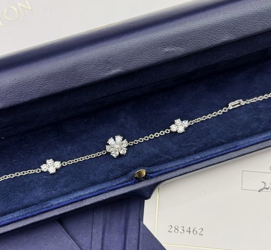 Harry Winston Cubic Zirconia Flower Bracelet