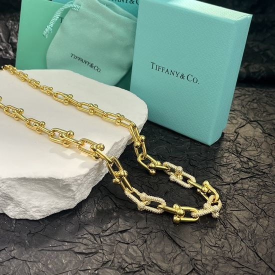 Tiffany & Co. Inlaid Diamond Cuban Chain Horseshoe Necklace