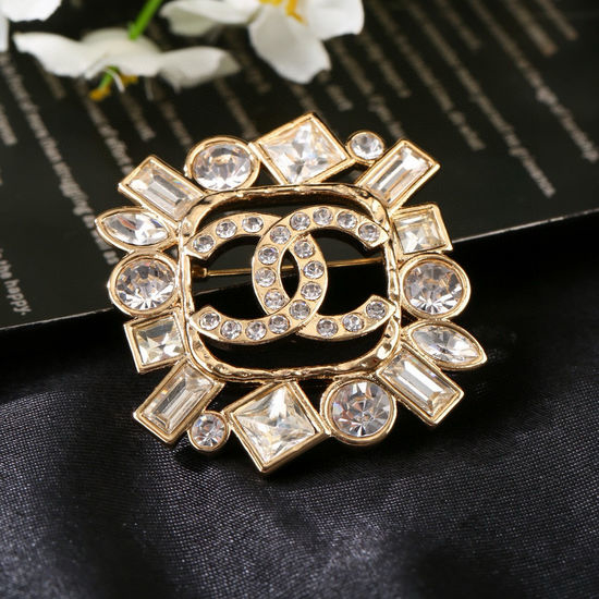 Chanel Rhinestone Decorative Elegant Brooch