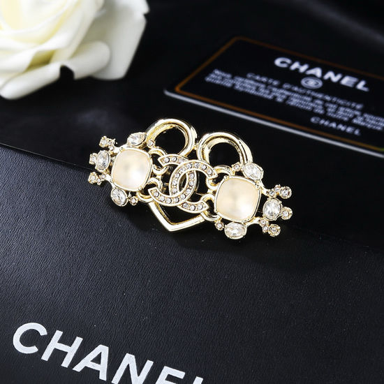 Chanel Delicate Exquisite Brooch