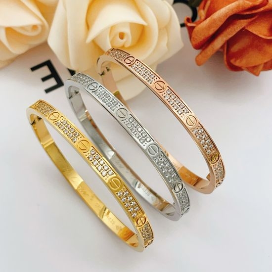 Cartier Diamond-encrusted Bracelet Premium Quality