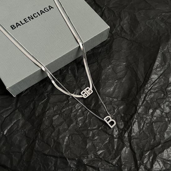 Balenciaga Simple Stylish Necklace Premium Golden Texture