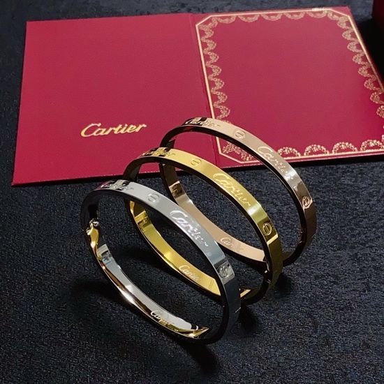 Cartier Narrow Delicate Polished 18k Gold Bangle