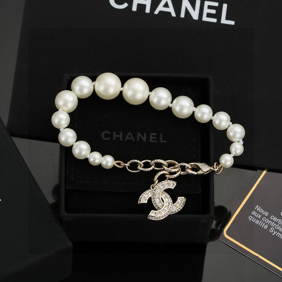 Chanel Elegant Pearl Decor Chain Bracelet