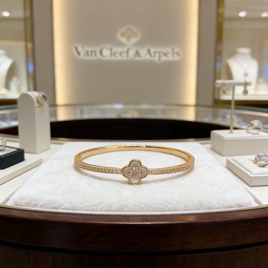 Van Cleef & Arpels VCA Diamond Inlaid Clover Open Bracelet
