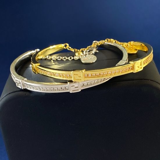Fendi Interlocking Diamond Accent Chain Bracelet