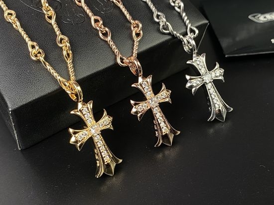 Chrome Hearts Diamond Cross Pendant Necklace Elegant Jewelry