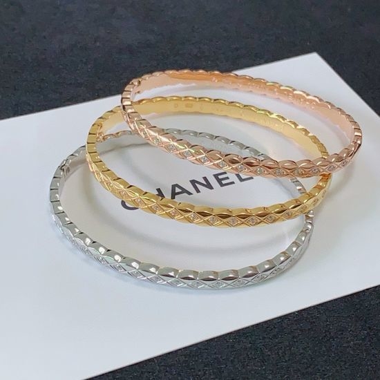 Chanel Rhinestone Inlaid Elegant Slim Bangle