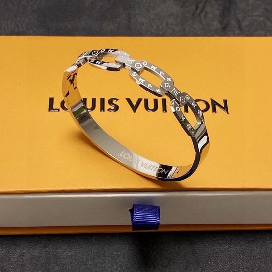 Louis Vuitton LV Premium Craft Textured Bangle