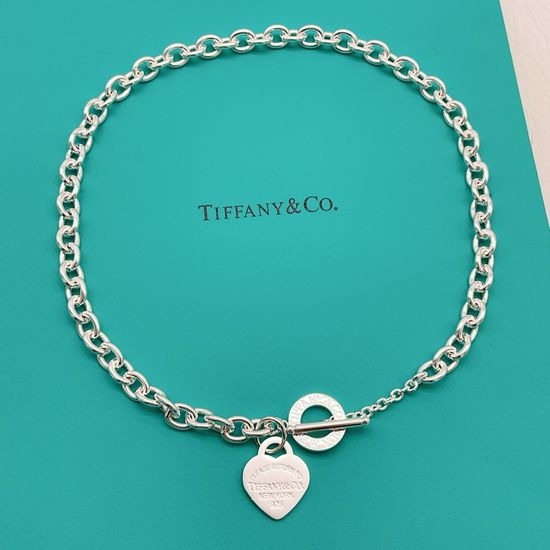 Tiffany & Co. Glossy Heart Pendant Necklace