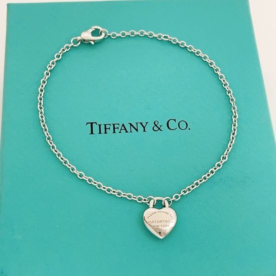 Tiffany & Co. Polished Silver Heart Bracelet