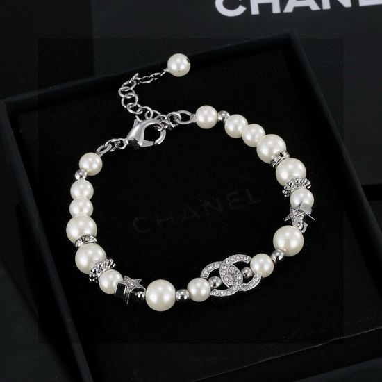 Chanel Elegant Pearl Decorated Bracelet