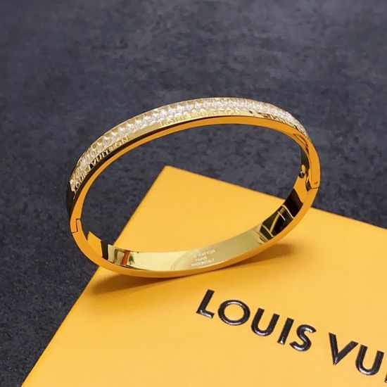 Louis Vuitton LV Diamond Inlaid Delicate Fashion Bracelet