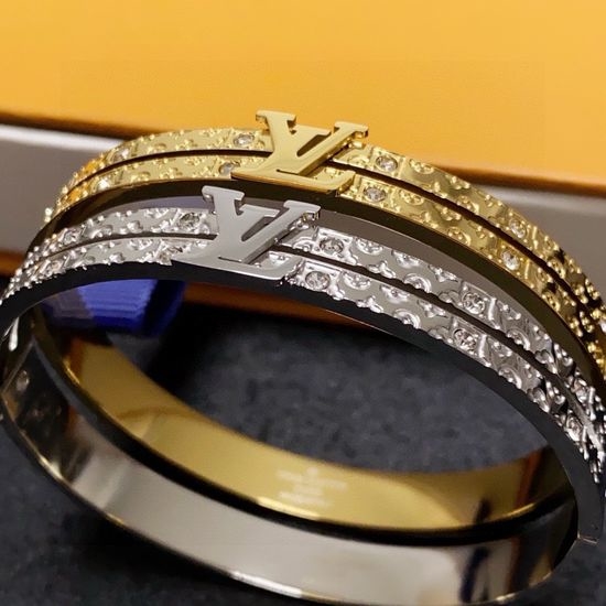 Louis Vuitton LV Delicate Diamond Engraved Metal Bracelet