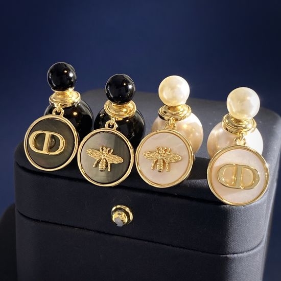 Christian Dior CD Shell Pearl Drop Earrings Stylish