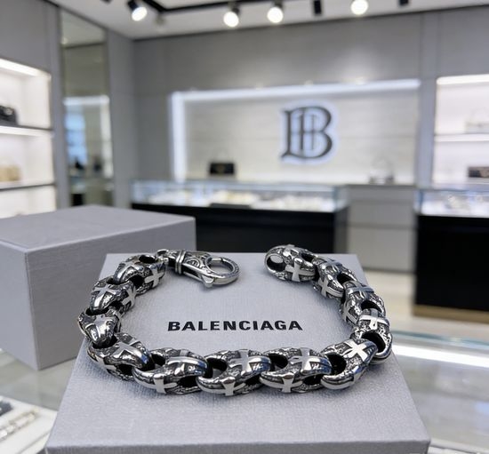 Balenciaga Retro Durable Distressed Bracelet