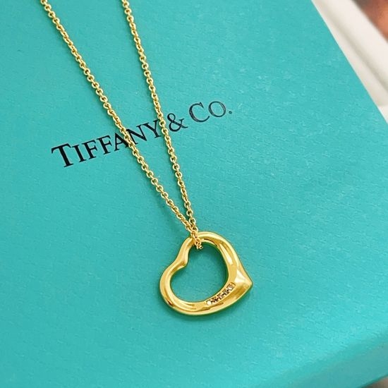 Tiffany & Co. Gold Heart Shape Necklace