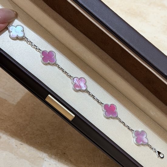 Van Cleef & Arpels VCA Four Leaf Clover Five Flower Bracelet