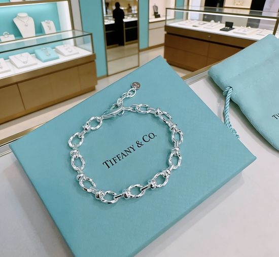 Tiffany & Co. Vintage Handcrafted Fashion Bracelet