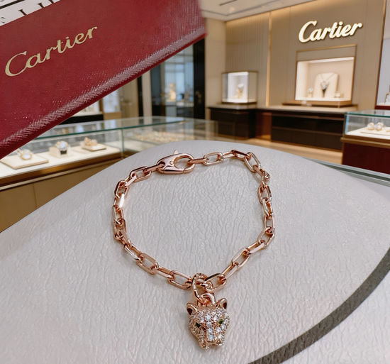 Cartier Elegant Classic Ring Shape Bracelet