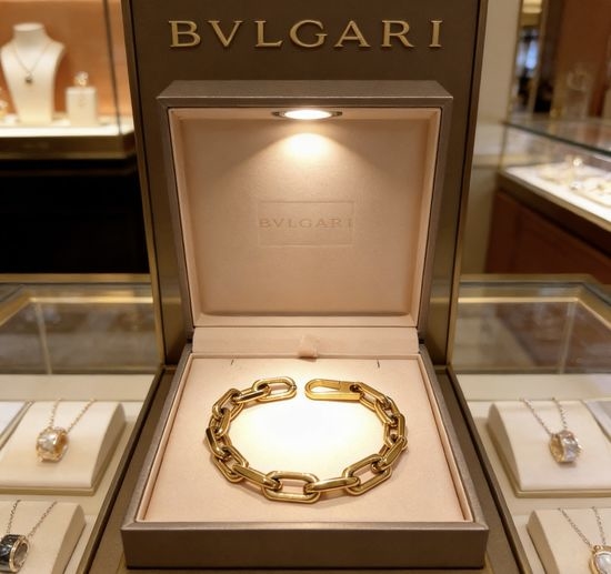 Bvlgari Classic Ring Shape Elegant Bracelet