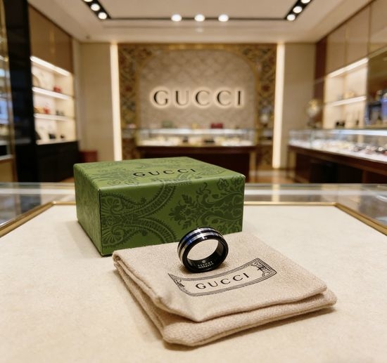 Gucci Handcrafted Non-polished Fashion Ring