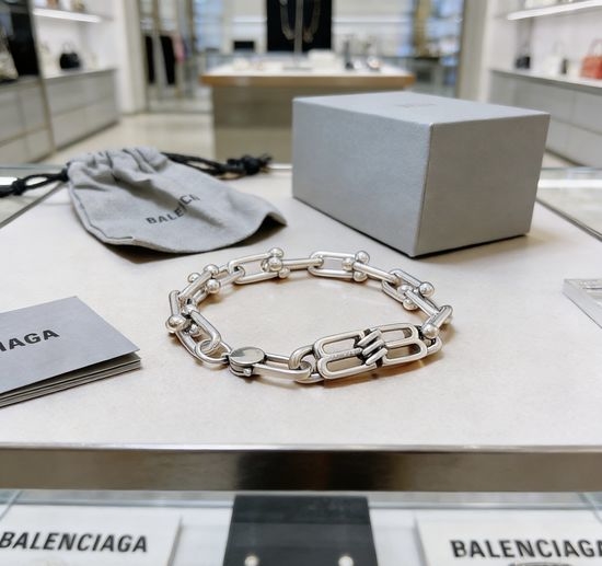 Balenciaga Unique Stylish Bracelet for Daily Accessory