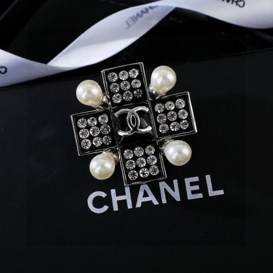 Chanel Exquisite Premium Craft Brooch