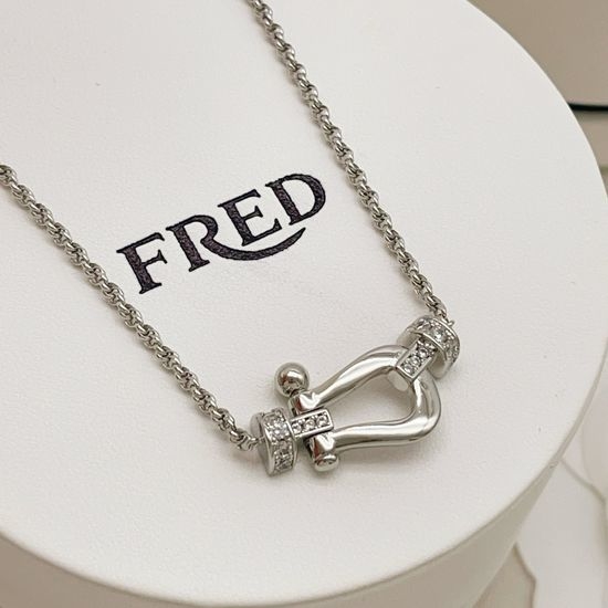 Fred Horseshoe Buckle Design Brass Necklace