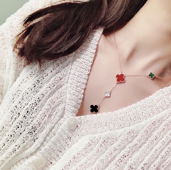 Van Cleef & Arpels VCA Four Leaf Clover Natural Stone Necklace