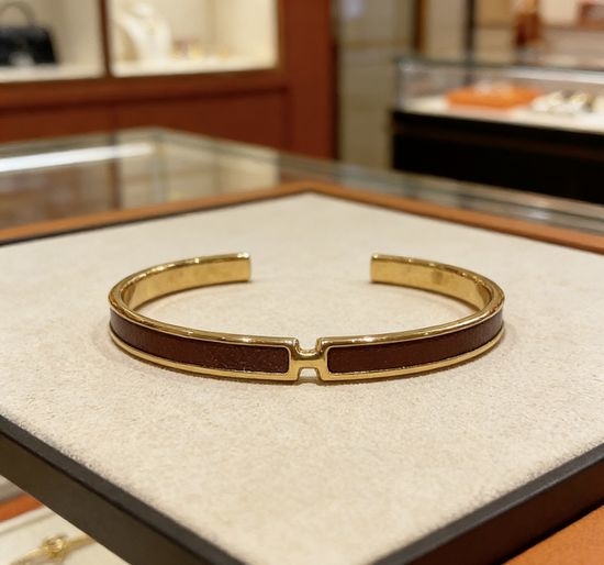 Gucci Enamel Craftsmanship Premium Bracelet