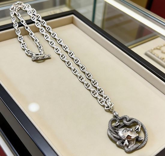 Gucci Vintage Snake Element Pendant Necklace