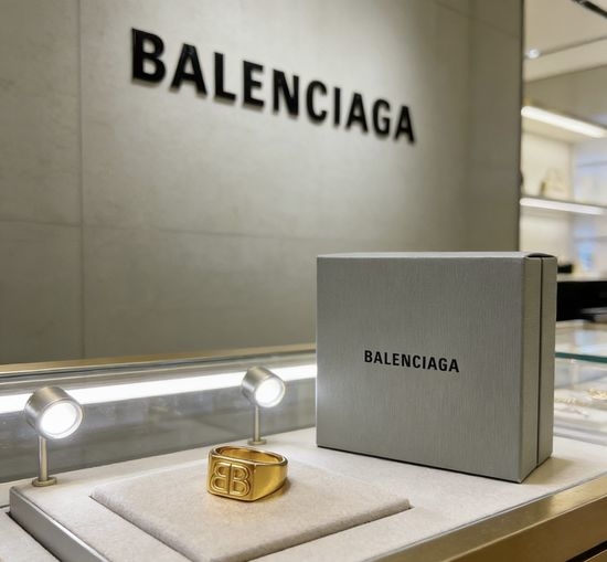 Balenciaga Unique Trendy Design Premium Ring
